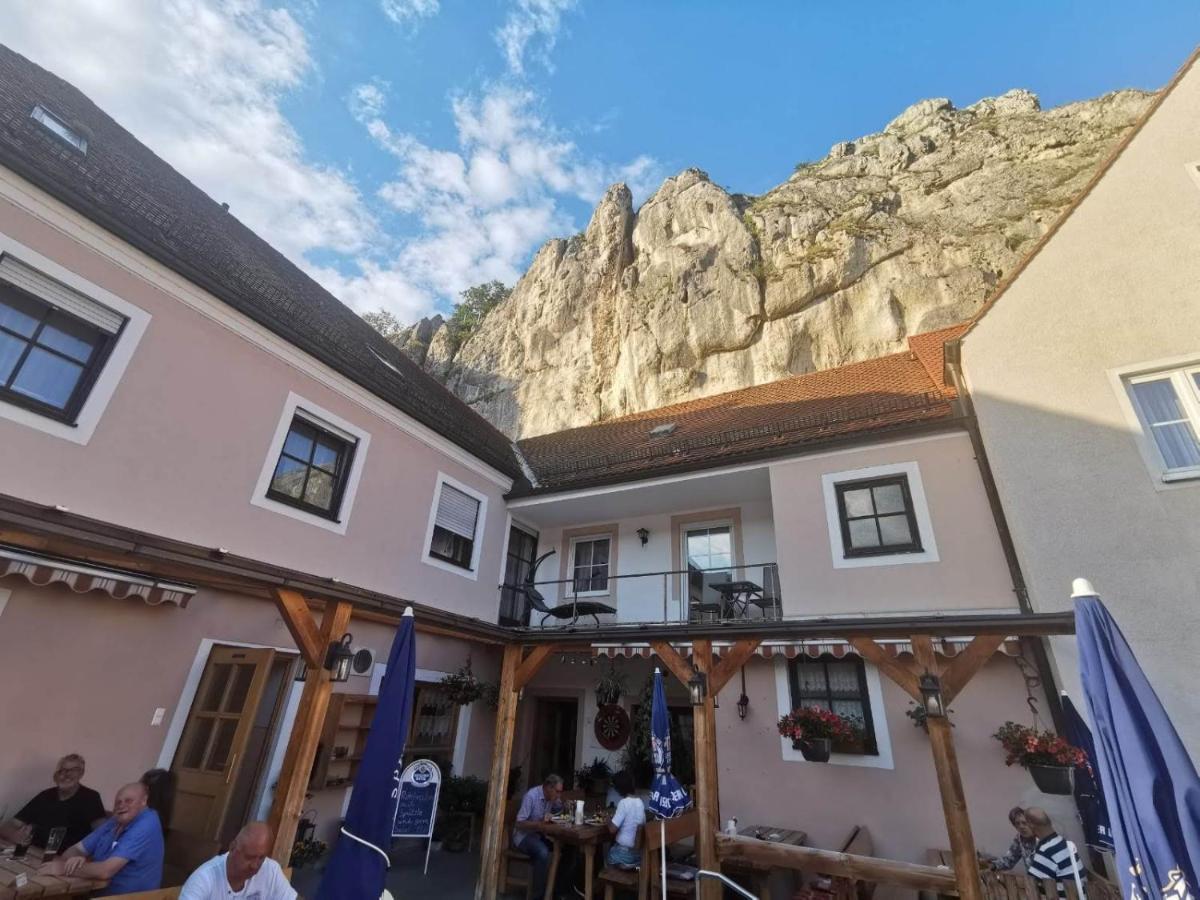 Gasthaus Felsenwastl Essing Bagian luar foto